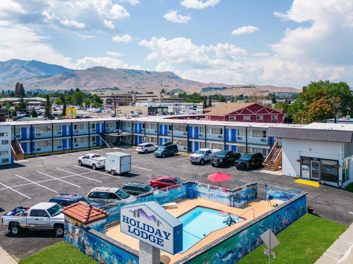Holiday Lodge Wenatchee Bagian luar foto