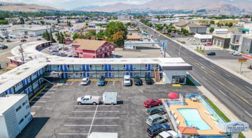 Holiday Lodge Wenatchee Bagian luar foto